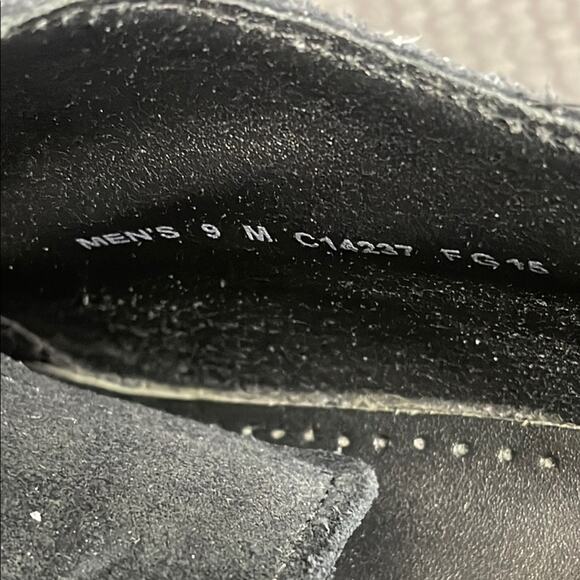 Cole Haan Black Oxfords with Lace-Up Design. Size 9.  Suede. - Picture 5 of 10